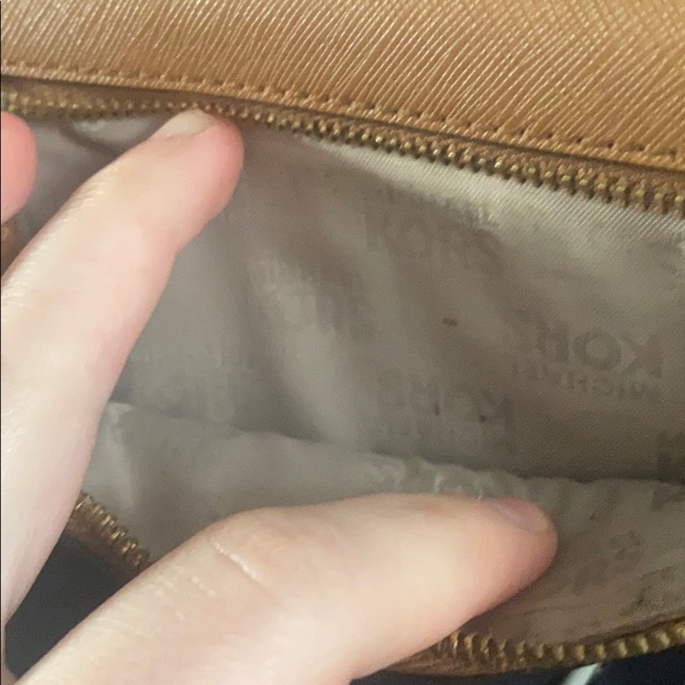 Lightly used - Picture 4 of 5